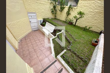 Casa à venda com 650m², 5 quartos e 8 vagasÁrea Externa