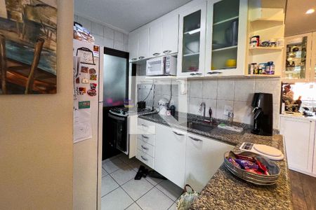 Apartamento à venda com 57m², 2 quartos e 2 vagasCozinha