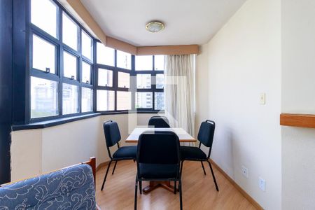 Sala de apartamento à venda com 1 quarto, 50m² em Campo Belo, São Paulo