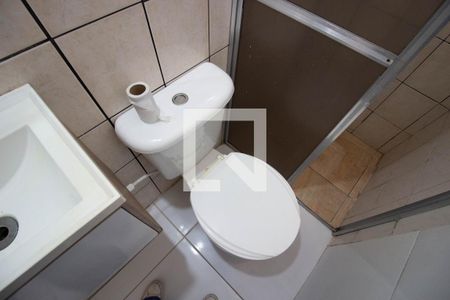 Banheiro de casa para alugar com 1 quarto, 42m² em Vila Caxambu, São Paulo