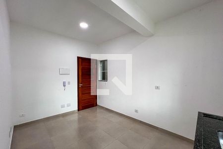 Sala e cozinha de apartamento à venda com 1 quarto, 28m² em Vila São José, São Paulo