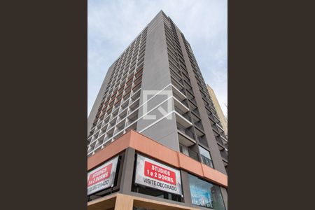 Studio para alugar com 29m², 1 quarto e 1 vaga Studio para alugar com 29m², 1 quarto e 1 vagaFachada