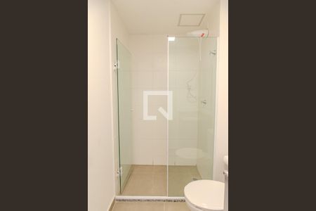 Studio para alugar com 29m², 1 quarto e 1 vaga Studio para alugar com 29m², 1 quarto e 1 vagaBanheiro