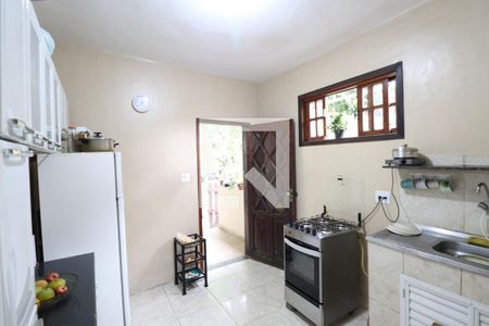 Casa à venda com 100m², 2 quartos e 2 vagasCozinha