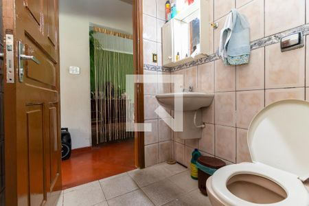 Casa à venda com 220m², 2 quartos e 2 vagasBanheiro