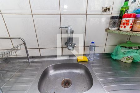 Casa à venda com 220m², 2 quartos e 2 vagasCozinha - Torneira