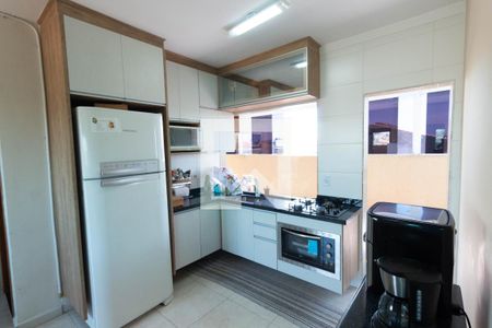 Apartamento à venda com 75m², 2 quartos e 1 vaga Apartamento à venda com 75m², 2 quartos e 1 vagaCozinha