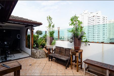 Apartamento à venda com 154m², 2 quartos e 2 vagasCobertura