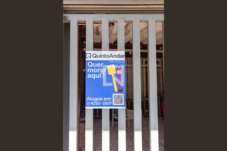 Placa de Anuncio  de casa para alugar com 1 quarto, 40m² em Ayrosa, Osasco