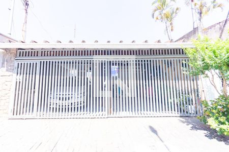 Fachada de casa para alugar com 1 quarto, 40m² em Ayrosa, Osasco