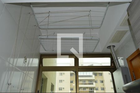 Apartamento para alugar com 72m², 2 quartos e 1 vagaÁrea de serviço