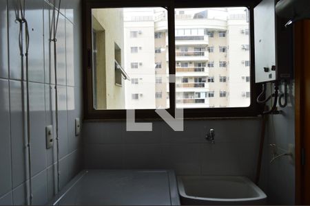 Apartamento para alugar com 72m², 2 quartos e 1 vagaÁrea de serviço