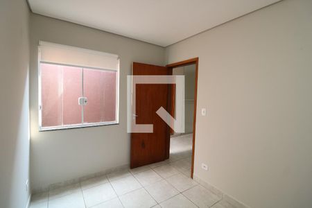 Quarto de casa para alugar com 2 quartos, 70m² em Cidade Satélite Santa Bárbara, São Paulo