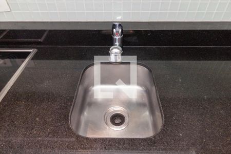 Sala/Cozinha - TorneiraPor nada de kitnet/studio para alugar com 1 quarto, 41m² em Chácara Itaim, São Paulo