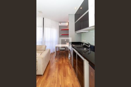 Sala/Cozinha de kitnet/studio para alugar com 1 quarto, 41m² em Chácara Itaim, São Paulo