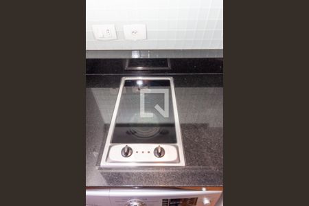 Sala/Cozinha - Cooktop de kitnet/studio para alugar com 1 quarto, 41m² em Chácara Itaim, São Paulo