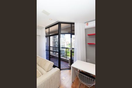 Varanda da Sala de kitnet/studio para alugar com 1 quarto, 41m² em Chácara Itaim, São Paulo