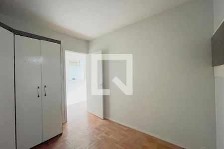 Quarto de apartamento à venda com 1 quarto, 41m² em Vila Jardim, Porto Alegre