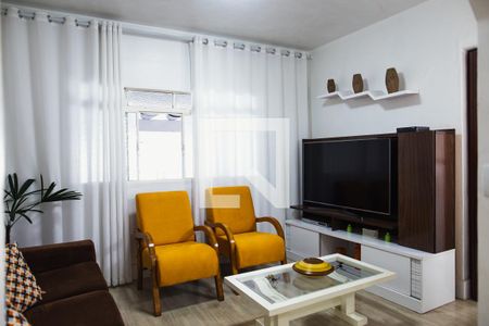 Sala de casa à venda com 2 quartos, 157m² em Parque Jaçatuba, Santo André