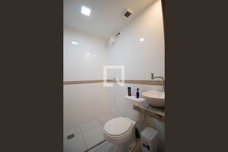 Apartamento para alugar com 77m², 2 quartos e 1 vagaBanheiro da suíte 1