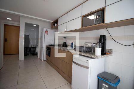 Apartamento para alugar com 77m², 2 quartos e 1 vagaCozinha