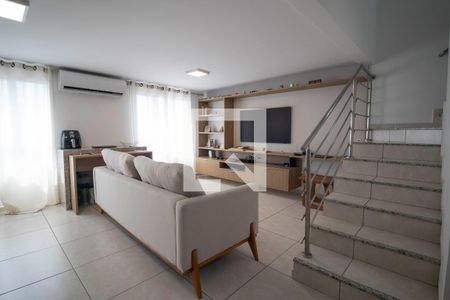 Sala de apartamento para alugar com 2 quartos, 77m² em Setor Oeste, Goiânia