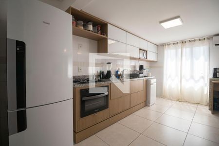 Apartamento para alugar com 77m², 2 quartos e 1 vagaCozinha