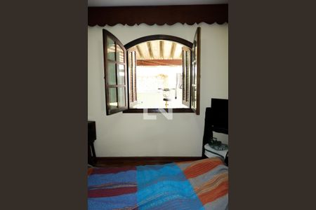 Casa à venda com 450m², 5 quartos e 2 vagas Casa à venda com 450m², 5 quartos e 2 vagasQuarto 5