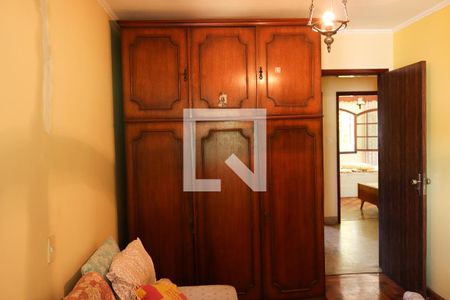 Casa à venda com 450m², 5 quartos e 2 vagas Casa à venda com 450m², 5 quartos e 2 vagasQuarto 4