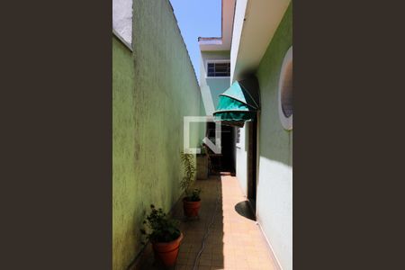 Casa à venda com 450m², 5 quartos e 2 vagas Casa à venda com 450m², 5 quartos e 2 vagasCorredor