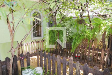 Casa à venda com 450m², 5 quartos e 2 vagas Casa à venda com 450m², 5 quartos e 2 vagasQuintal