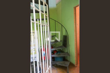 Casa à venda com 450m², 5 quartos e 2 vagas Casa à venda com 450m², 5 quartos e 2 vagasAcesso á Edícula