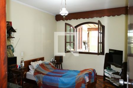 Casa à venda com 450m², 5 quartos e 2 vagas Casa à venda com 450m², 5 quartos e 2 vagasQuarto 5