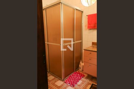 Casa à venda com 450m², 5 quartos e 2 vagas Casa à venda com 450m², 5 quartos e 2 vagasBanheiro 1