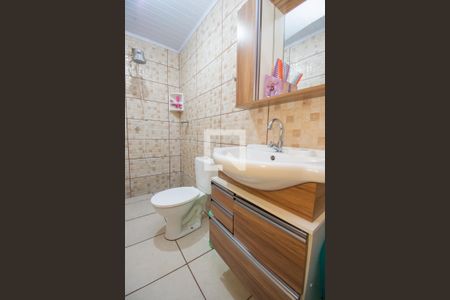 Banheiro 1 de casa para alugar com 3 quartos, 175m² em Aberta dos Morros, Porto Alegre