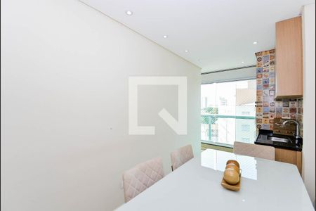 Sala de apartamento para alugar com 2 quartos, 78m² em Vila Galvão, Guarulhos