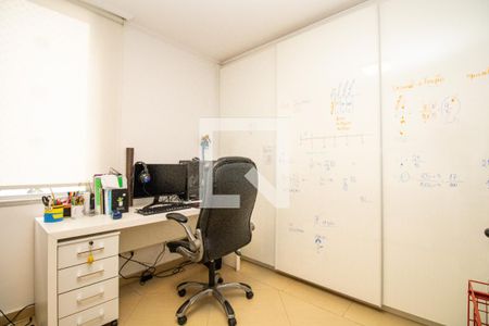 Apartamento à venda com 130m², 3 quartos e 3 vagasQuarto 2