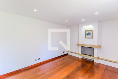 Apartamento à venda com 329m², 4 quartos e 3 vagas Apartamento à venda com 329m², 4 quartos e 3 vagasSala de estar