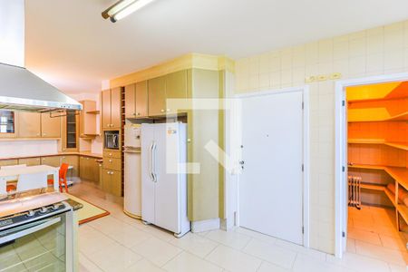 Apartamento à venda com 329m², 4 quartos e 3 vagas Apartamento à venda com 329m², 4 quartos e 3 vagasCozinha