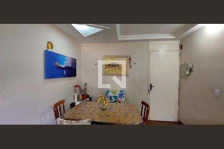 Sala de apartamento à venda com 2 quartos, 49m² em Vila Luzita, Santo André