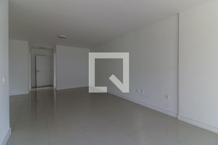 Sala de apartamento para alugar com 3 quartos, 115m² em Barra da Tijuca, Rio de Janeiro