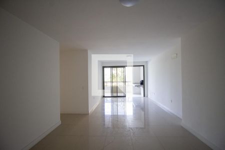 Sala de apartamento para alugar com 3 quartos, 124m² em Barra da Tijuca, Rio de Janeiro