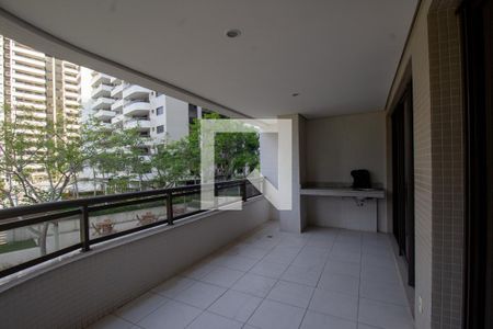 Varanda de apartamento para alugar com 3 quartos, 124m² em Barra da Tijuca, Rio de Janeiro