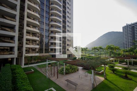Varanda de apartamento para alugar com 4 quartos, 122m² em Barra da Tijuca, Rio de Janeiro
