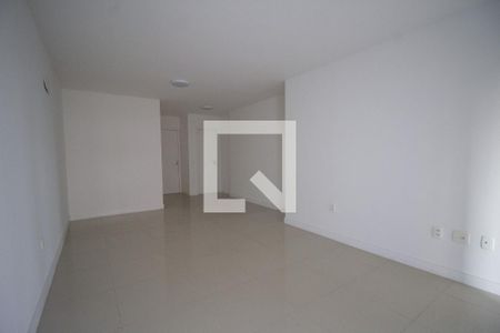 Sala de apartamento para alugar com 4 quartos, 122m² em Barra da Tijuca, Rio de Janeiro