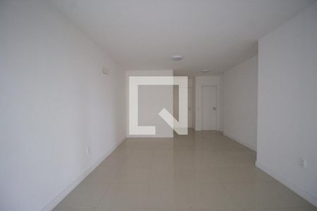 Sala de apartamento para alugar com 4 quartos, 122m² em Barra da Tijuca, Rio de Janeiro