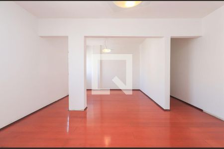 Apartamento à venda com 84m², 2 quartos e sem vaga Apartamento à venda com 84m², 2 quartos e sem vagaSala
