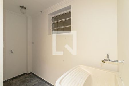 Casa à venda com 200m², 4 quartos e 1 vagaÁrea de Serviço