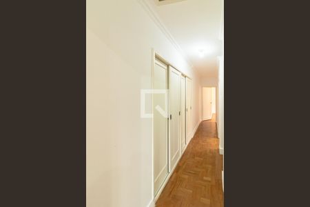 Casa à venda com 200m², 4 quartos e 1 vagaCorredor