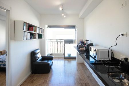 Sala e Cozinha de apartamento à venda com 1 quarto, 28m² em Vila Independência, São Paulo